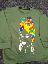 Load image into Gallery viewer, Queen Sweatshirt