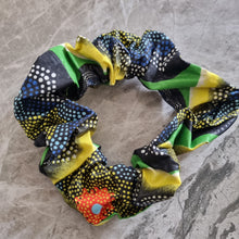 Load image into Gallery viewer, African print Scrunchie

